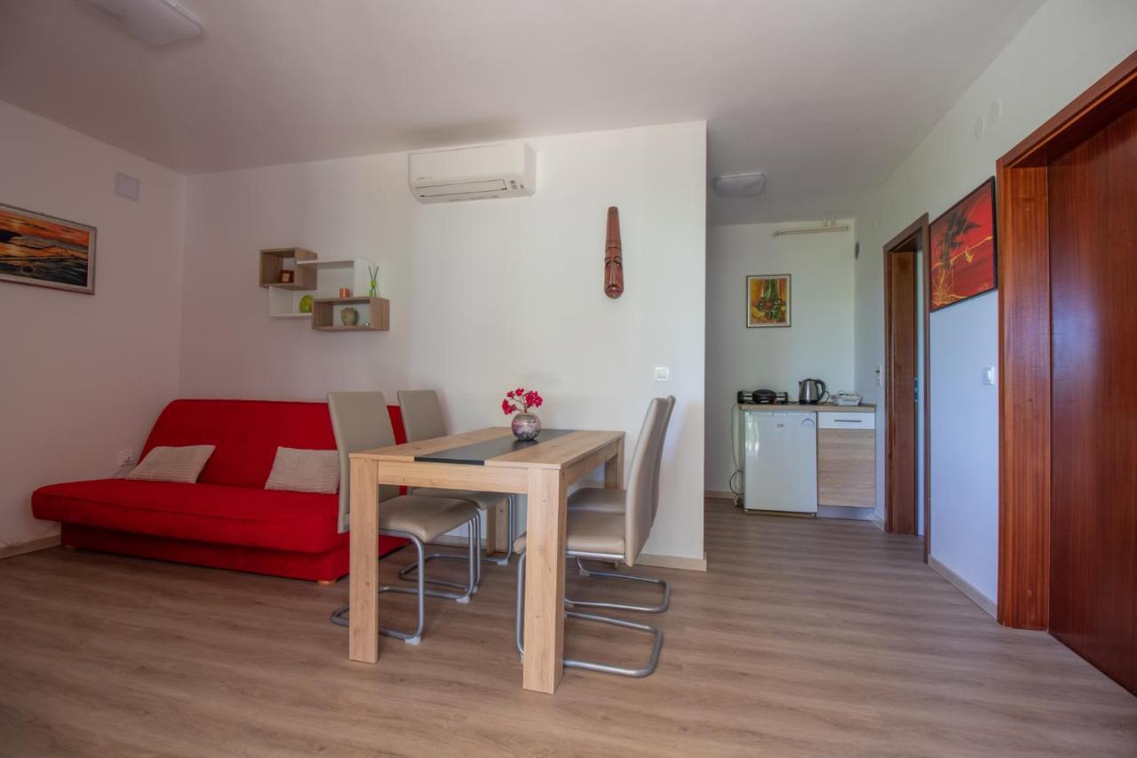 Olive Garden & Sea Apartments Порторож Екстер'єр фото